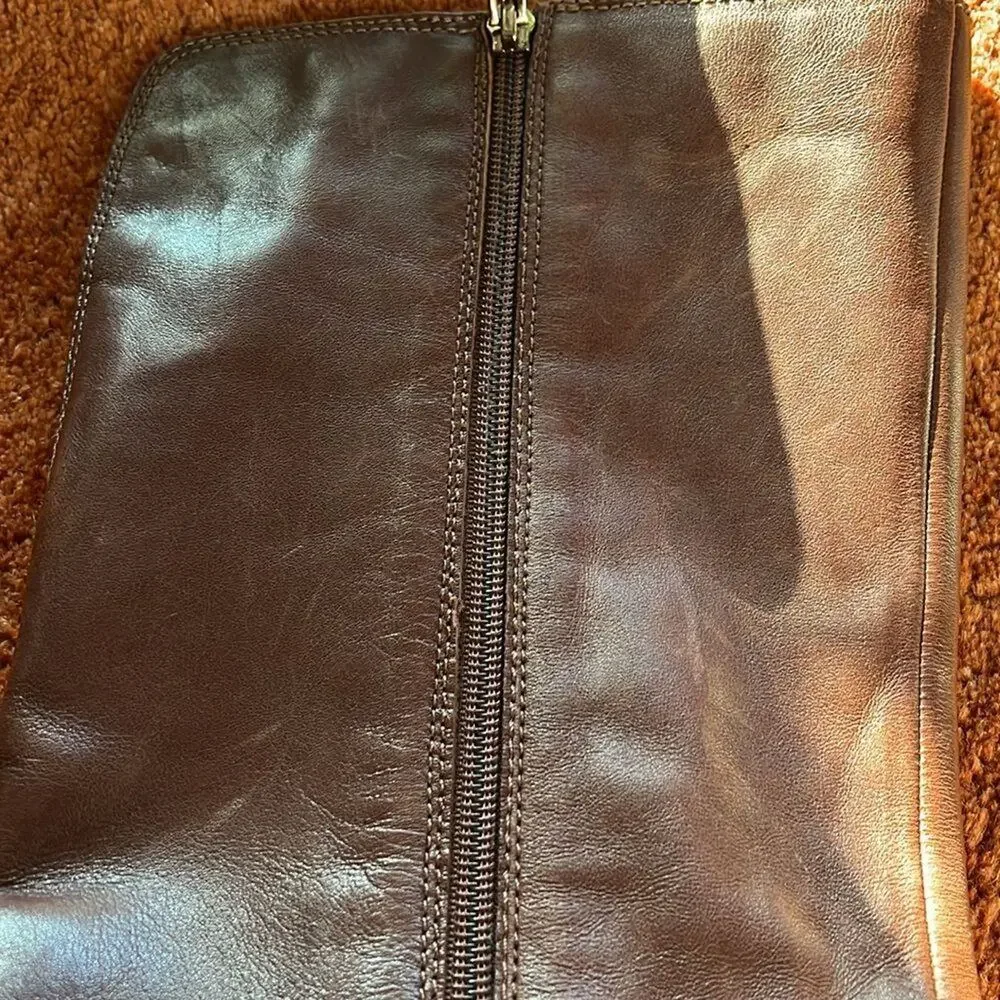 VINCE CAMUTO Kensilie Over The Knee Riding Boot In Chocolate Size 5.5M - Picture 7 of 8